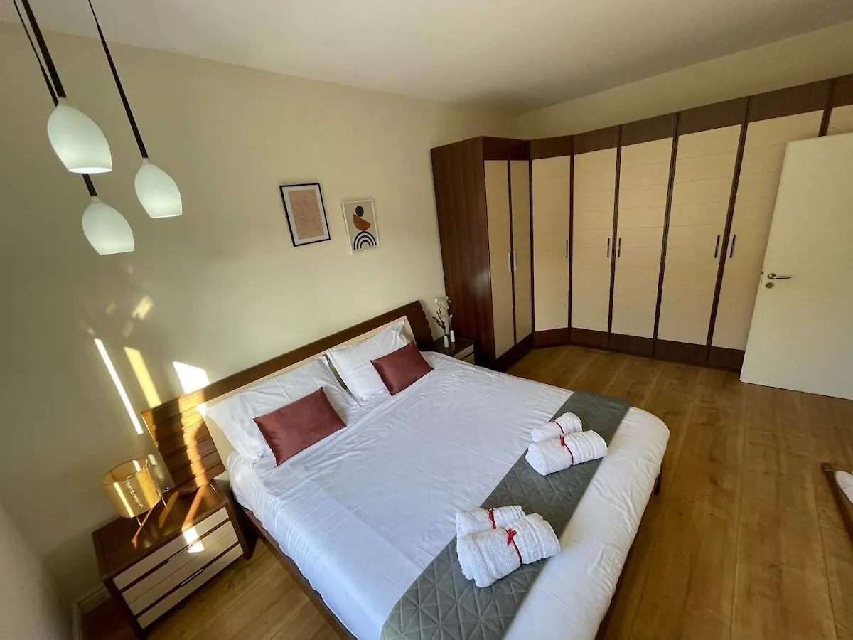 Sun Apartment In The Heart Of Tirana