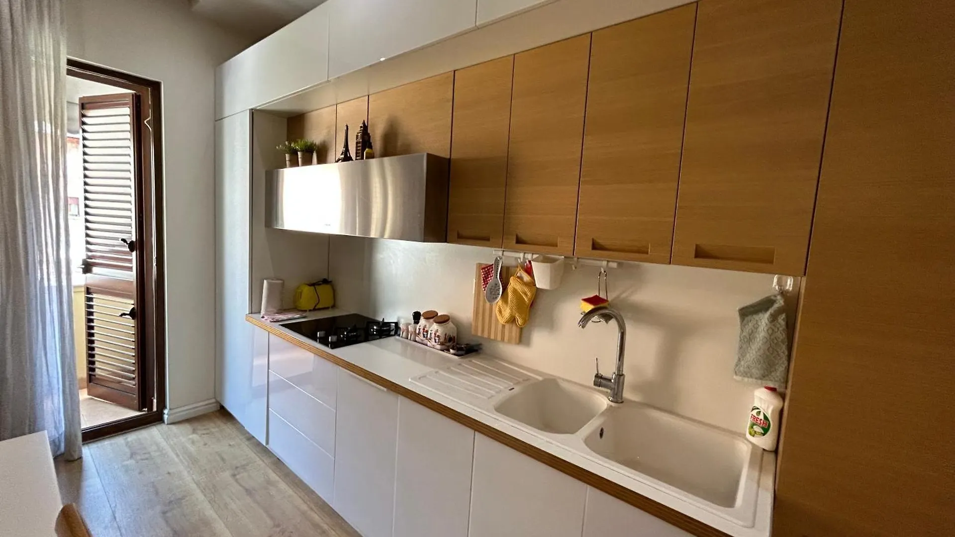 Sun Apartment In The Heart Of Tirana 0*,  Albania